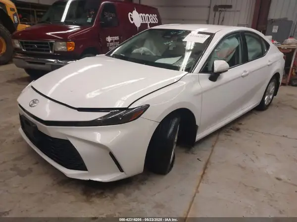 4T1DAACK5SU067962 2025 TOYOTA CAMRY - Image 2