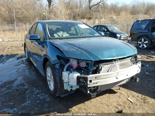 4T1DAACK5SU068576 2025 TOYOTA CAMRY - Image 1