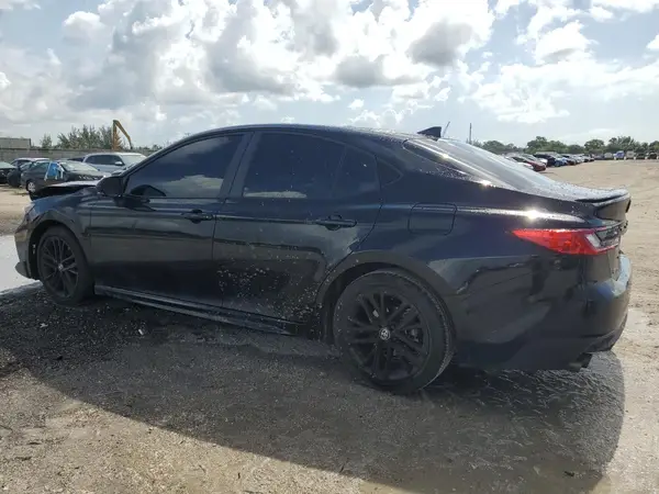 4T1DAACK5SU069727 2025 TOYOTA CAMRY - Image 2