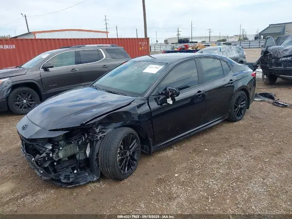4T1DAACK5SU074877 2025 TOYOTA CAMRY - Image 2