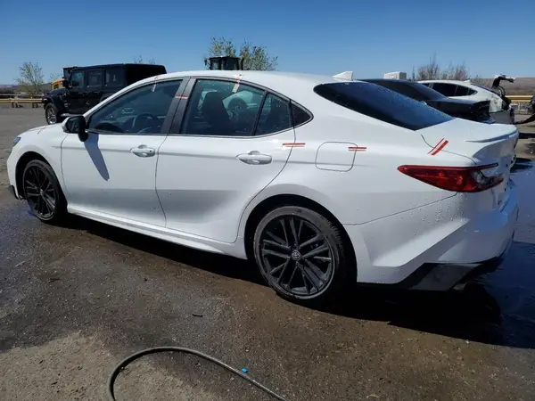 4T1DAACK5SU075172 2025 TOYOTA CAMRY - Image 2