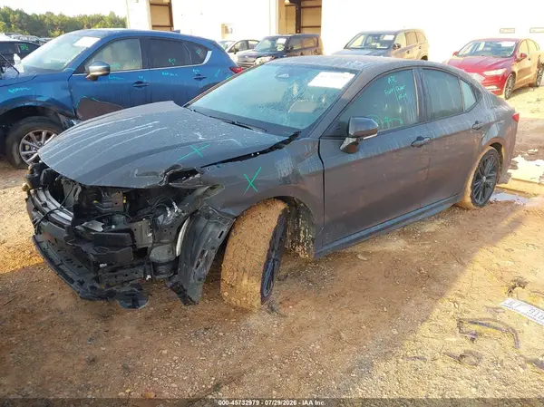 4T1DAACK5SU075401 2025 TOYOTA CAMRY - Image 2