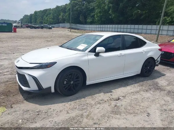4T1DAACK5SU076046 2025 TOYOTA CAMRY - Image 2