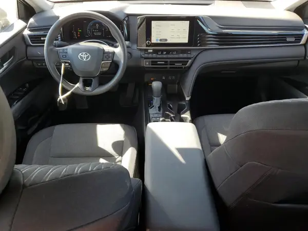 4T1DAACK5SU077942 2025 TOYOTA CAMRY - Image 8