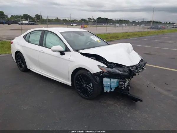 4T1DAACK5SU078301 2025 TOYOTA CAMRY - Image 1