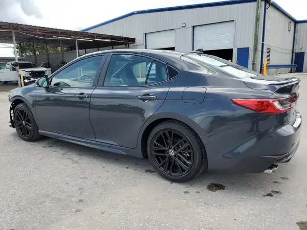 4T1DAACK5SU078928 2025 TOYOTA CAMRY - Image 2
