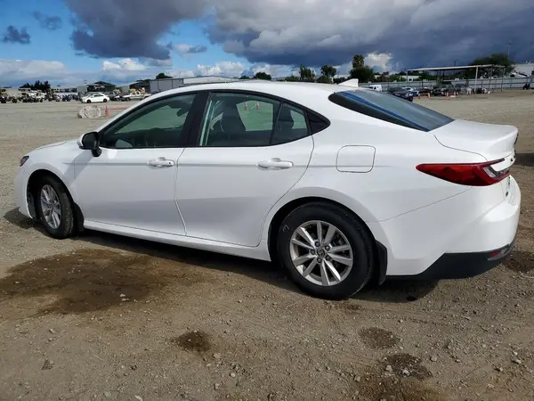 4T1DAACK5SU079125 2025 TOYOTA CAMRY - Image 2