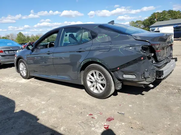 4T1DAACK5SU084969 2025 TOYOTA CAMRY - Image 2