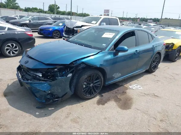 4T1DAACK5SU084972 2025 TOYOTA CAMRY - Image 2