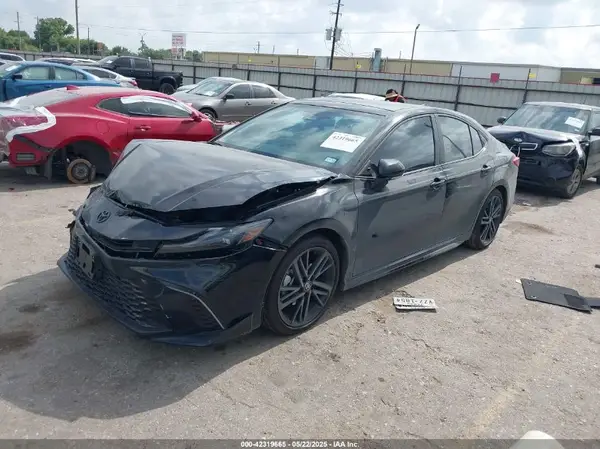 4T1DAACK5SU085426 2025 TOYOTA CAMRY - Image 2