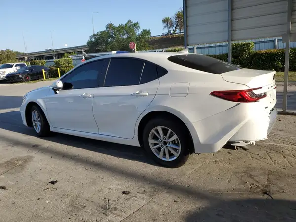 4T1DAACK5SU087368 2025 TOYOTA CAMRY - Image 2