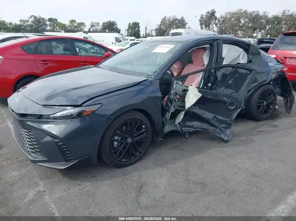 4T1DAACK5SU096944 2025 TOYOTA CAMRY - Image 2
