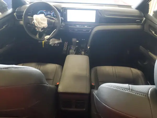4T1DAACK5SU098287 2025 TOYOTA CAMRY - Image 8