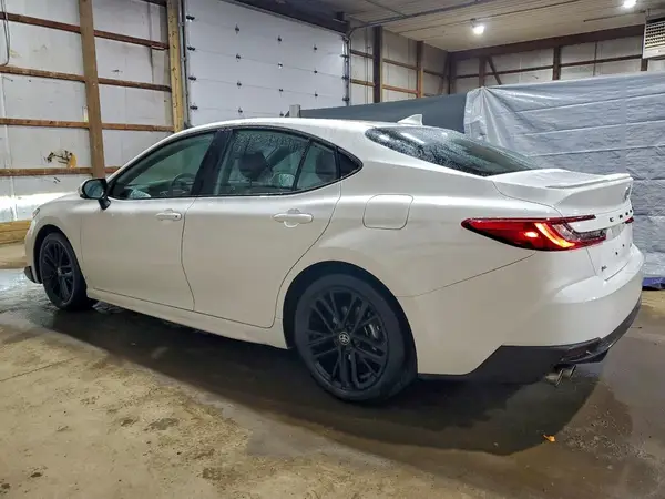 4T1DAACK5SU100393 2025 TOYOTA CAMRY - Image 2