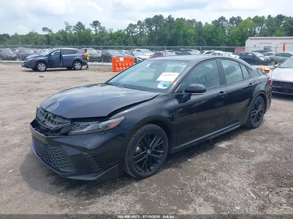 4T1DAACK5SU100880 2025 TOYOTA CAMRY - Image 2