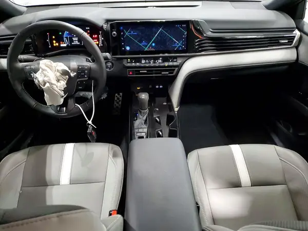 4T1DAACK5SU103830 2025 TOYOTA CAMRY - Image 8
