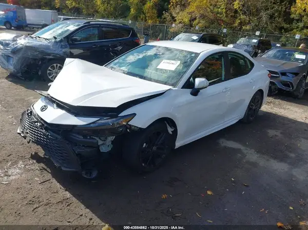 4T1DAACK5SU104217 2025 TOYOTA CAMRY - Image 2