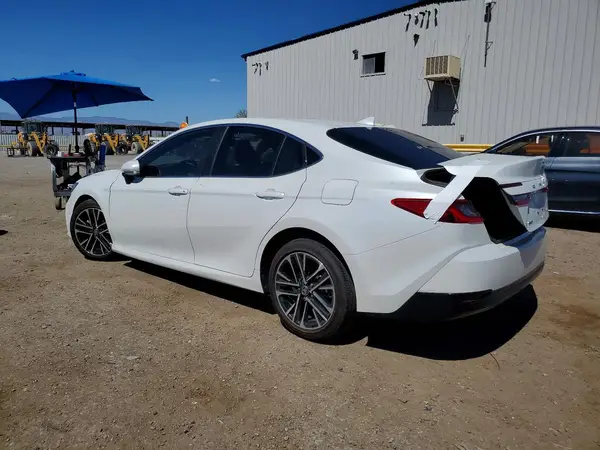 4T1DAACK5SU106114 2025 TOYOTA CAMRY - Image 2
