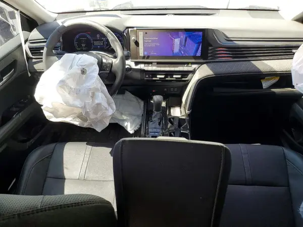4T1DAACK5SU106114 2025 TOYOTA CAMRY - Image 8