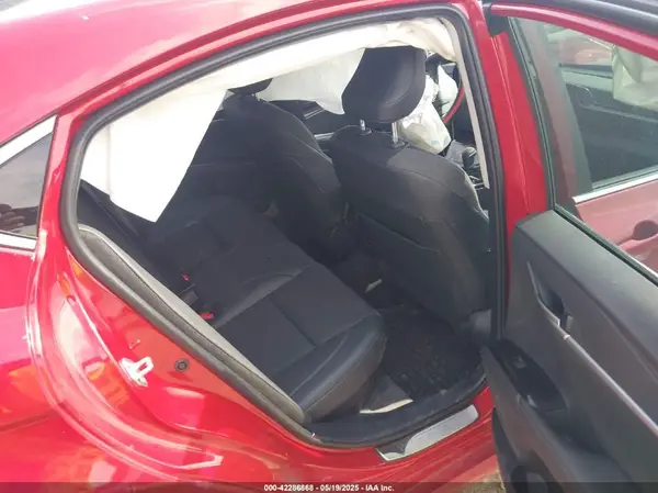 4T1DAACK5SU106338 2025 TOYOTA CAMRY - Image 8