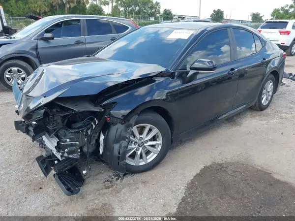 4T1DAACK5SU108929 2025 TOYOTA CAMRY - Image 2
