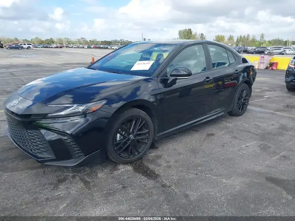 4T1DAACK5SU111197 2025 TOYOTA CAMRY - Image 2