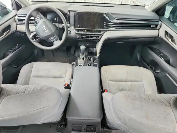 4T1DAACK5SU111586 2025 TOYOTA CAMRY - Image 8