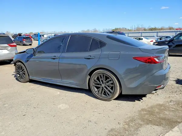 4T1DAACK5SU113726 2025 TOYOTA CAMRY - Image 2