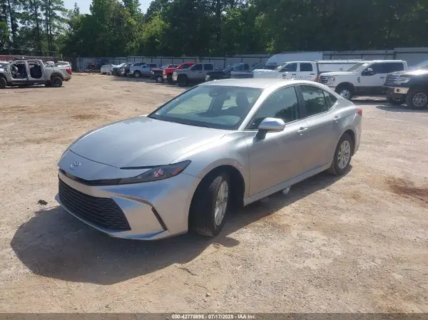 4T1DAACK5SU114407 2025 TOYOTA CAMRY - Image 2