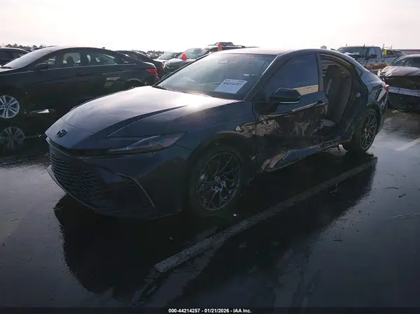 4T1DAACK5SU118523 2025 TOYOTA CAMRY - Image 2