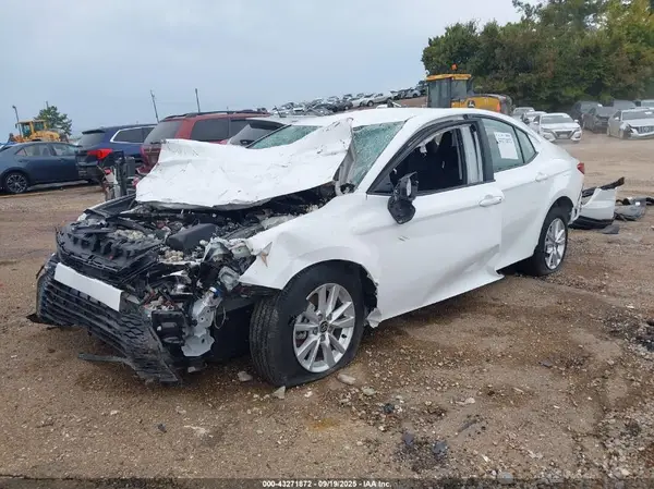 4T1DAACK5SU124791 2025 TOYOTA CAMRY - Image 2