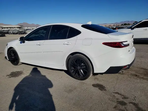 4T1DAACK5SU126363 2025 TOYOTA CAMRY - Image 2