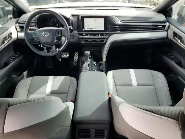 4T1DAACK5SU126363 2025 TOYOTA CAMRY - Image 8