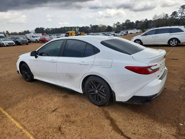 4T1DAACK5SU128405 2025 TOYOTA CAMRY - Image 2