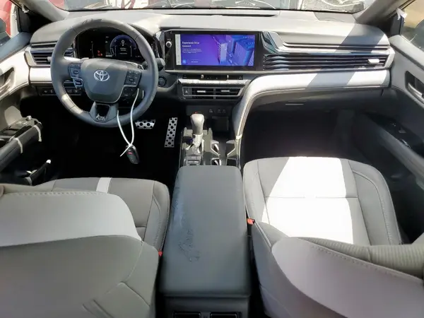 4T1DAACK5SU129151 2025 TOYOTA CAMRY - Image 8