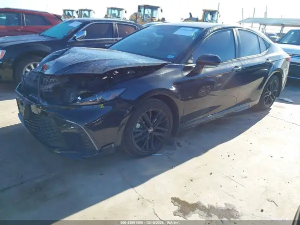 4T1DAACK5SU130218 2025 TOYOTA CAMRY - Image 2