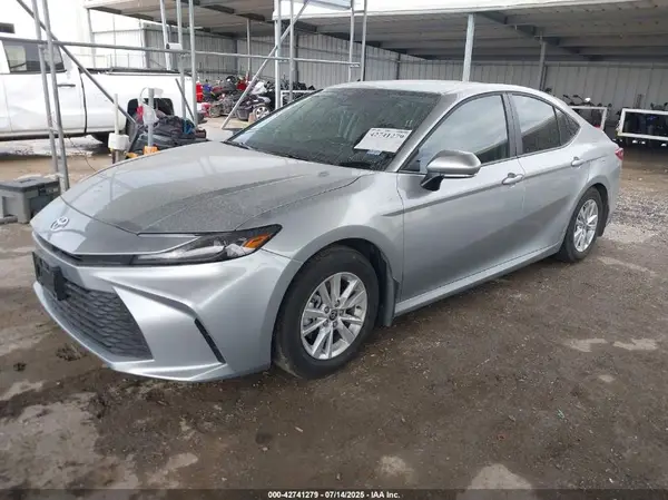 4T1DAACK5SU132406 2025 TOYOTA CAMRY - Image 2