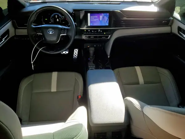 4T1DAACK5SU133751 2025 TOYOTA CAMRY - Image 8