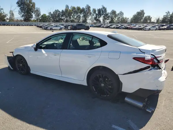 4T1DAACK5SU133796 2025 TOYOTA CAMRY - Image 2