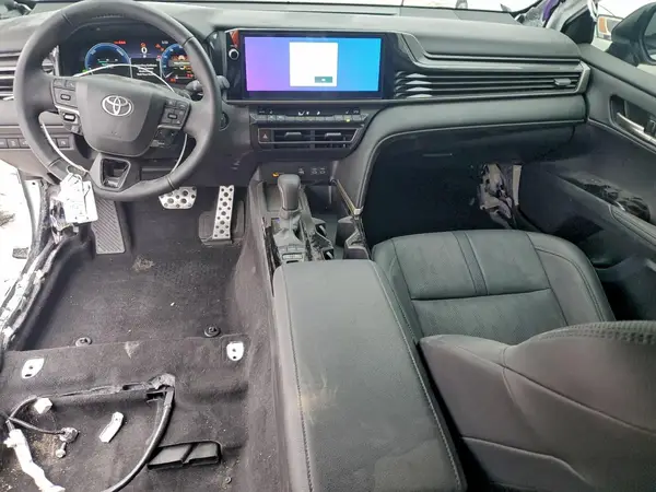 4T1DAACK5SU134009 2025 TOYOTA CAMRY - Image 8