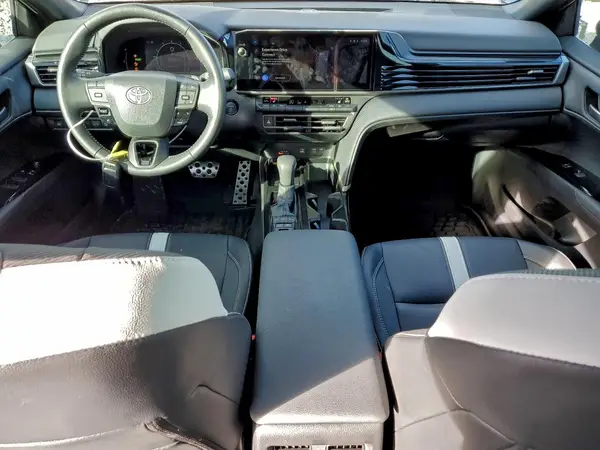 4T1DAACK5SU134303 2025 TOYOTA CAMRY - Image 8