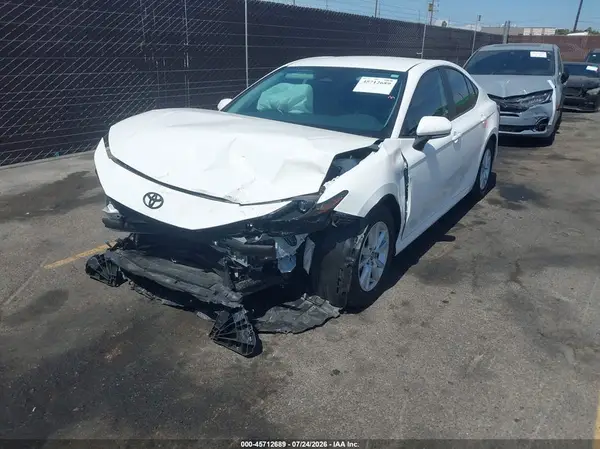 4T1DAACK5SU135077 2025 TOYOTA CAMRY - Image 2