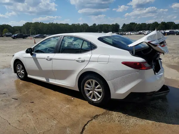 4T1DAACK5SU136388 2025 TOYOTA CAMRY - Image 2