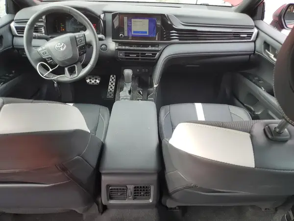 4T1DAACK5SU138092 2025 TOYOTA CAMRY - Image 8