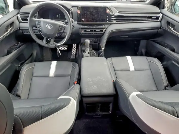 4T1DAACK5SU139601 2025 TOYOTA CAMRY - Image 8