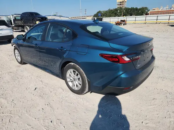 4T1DAACK5SU141381 2025 TOYOTA CAMRY - Image 2
