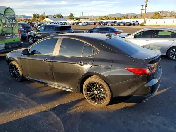 4T1DAACK5SU143163 2025 TOYOTA CAMRY - Image 2