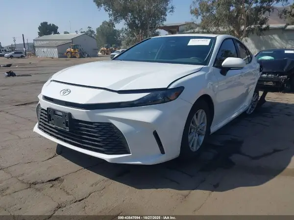 4T1DAACK5SU143437 2025 TOYOTA CAMRY - Image 2