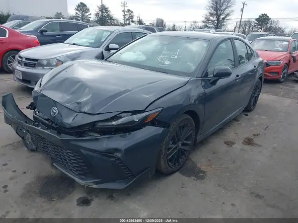 4T1DAACK5SU156818 2025 TOYOTA CAMRY - Image 2
