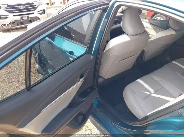 4T1DAACK5SU168824 2025 TOYOTA CAMRY - Image 8